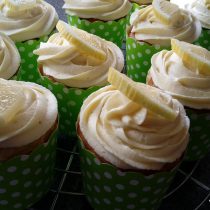 [:de]Zitronen Cupcakes[:en]Lemon Cupcakes[:]